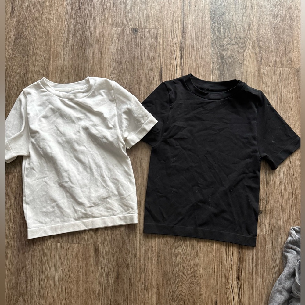 Target a new day slim fit crop Black and White T-Shirt Set xs